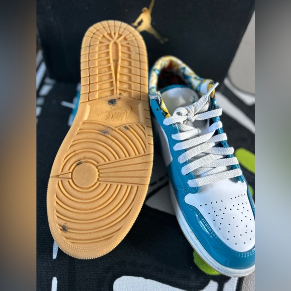 Air Jordan 1 Low “Barcelona Cyber Seal” - Picture 5 of 6